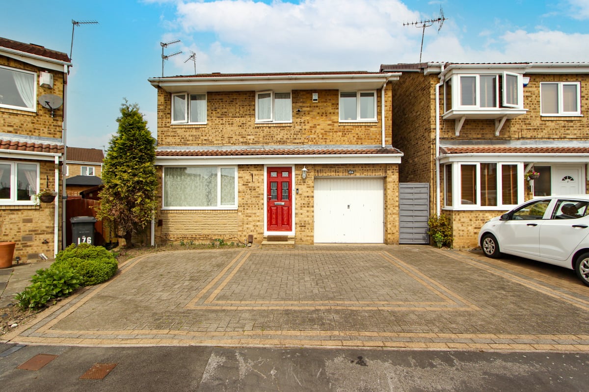 4 bedroom detached house for sale, Cedar Road, Balby, Doncaster The Property Hive Estate and