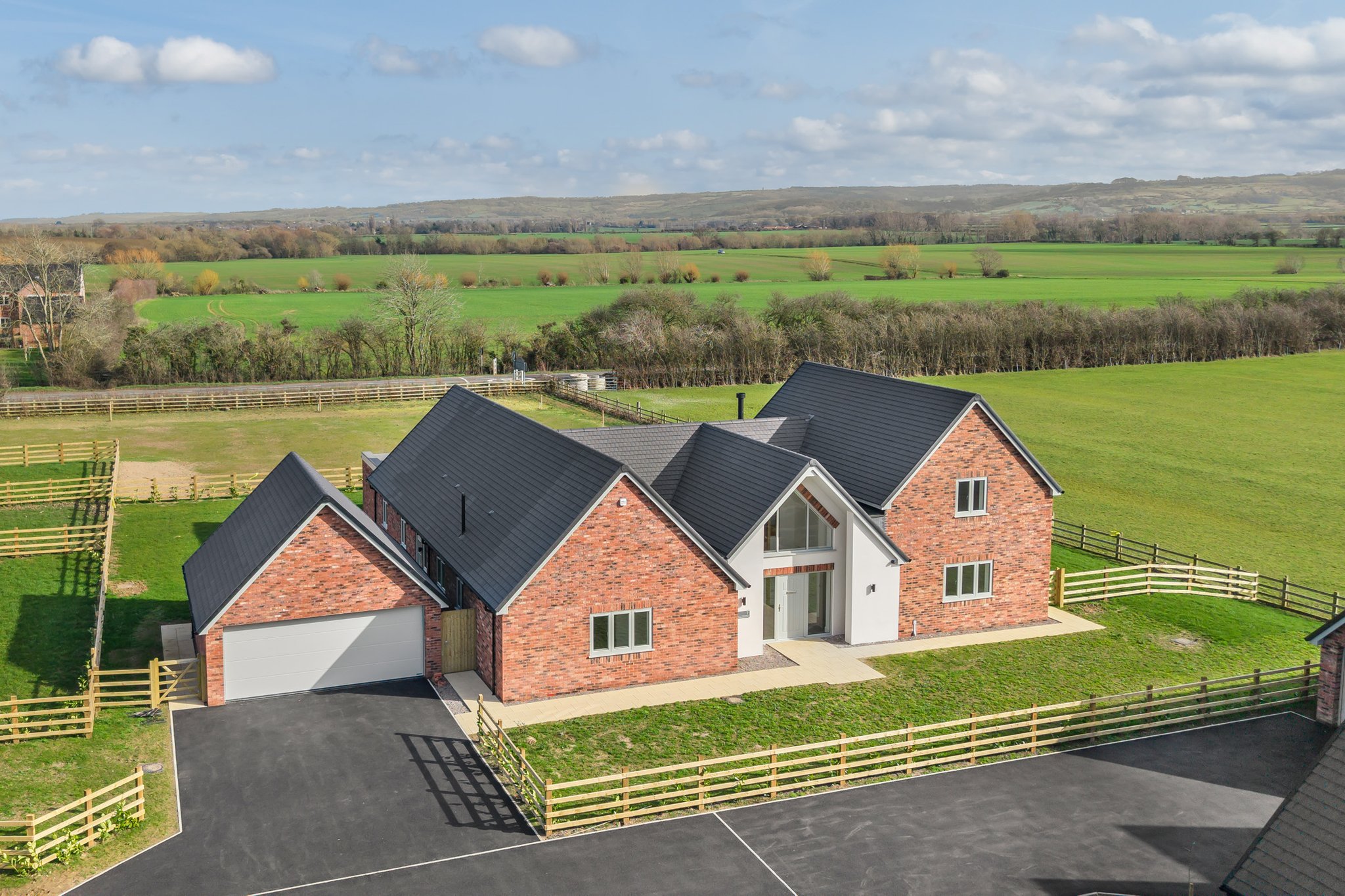 Sister Elms Drive, Sedgeberrow, Evesham