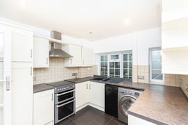 Anglewood Mansions | Thumbnail