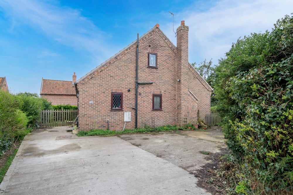 Sunny Bank, Top Street, Retford, DN22 9DE