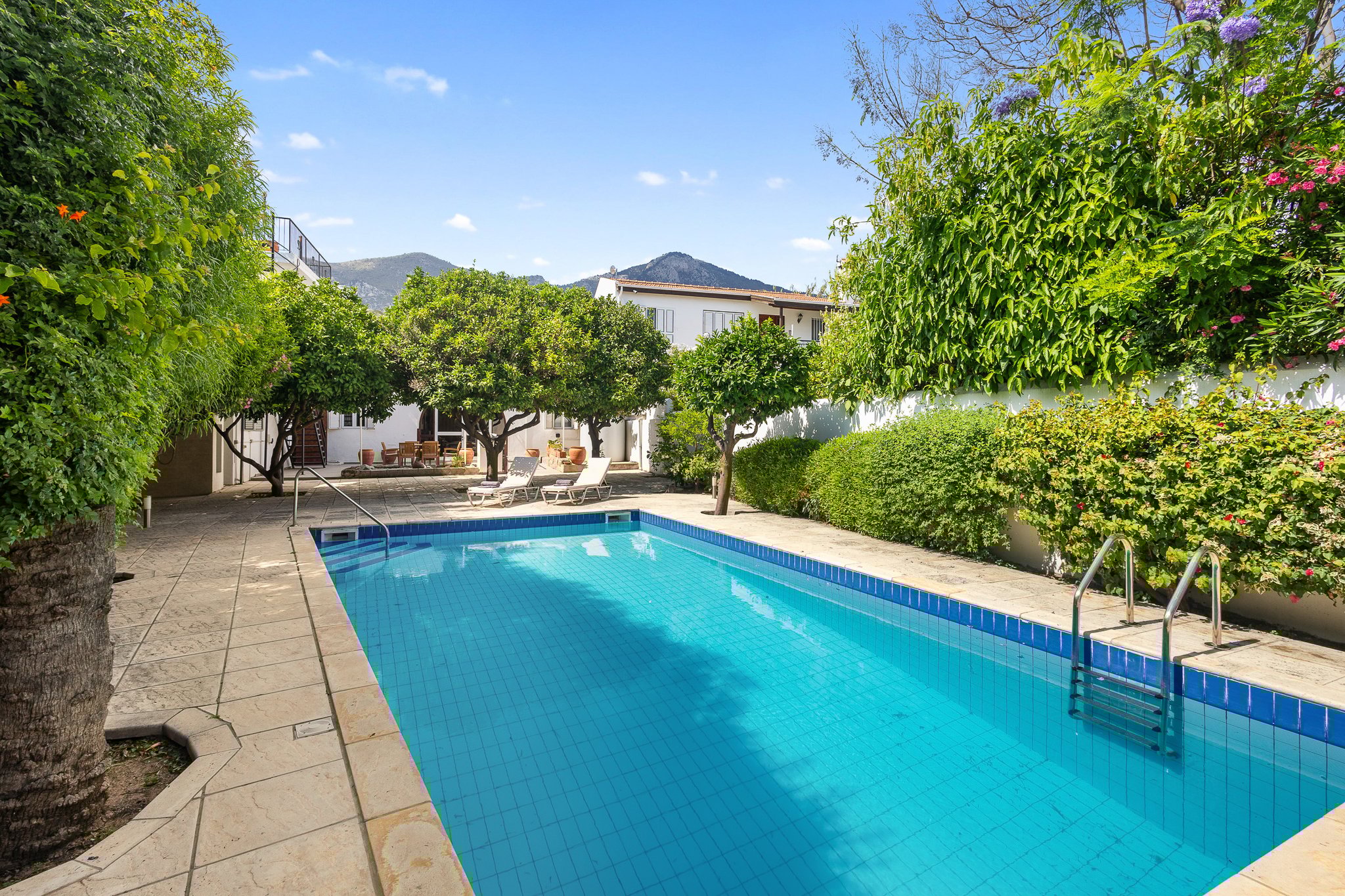 Pre74 English Title – 3 bedrooms and private swimming pool, Ozankoy