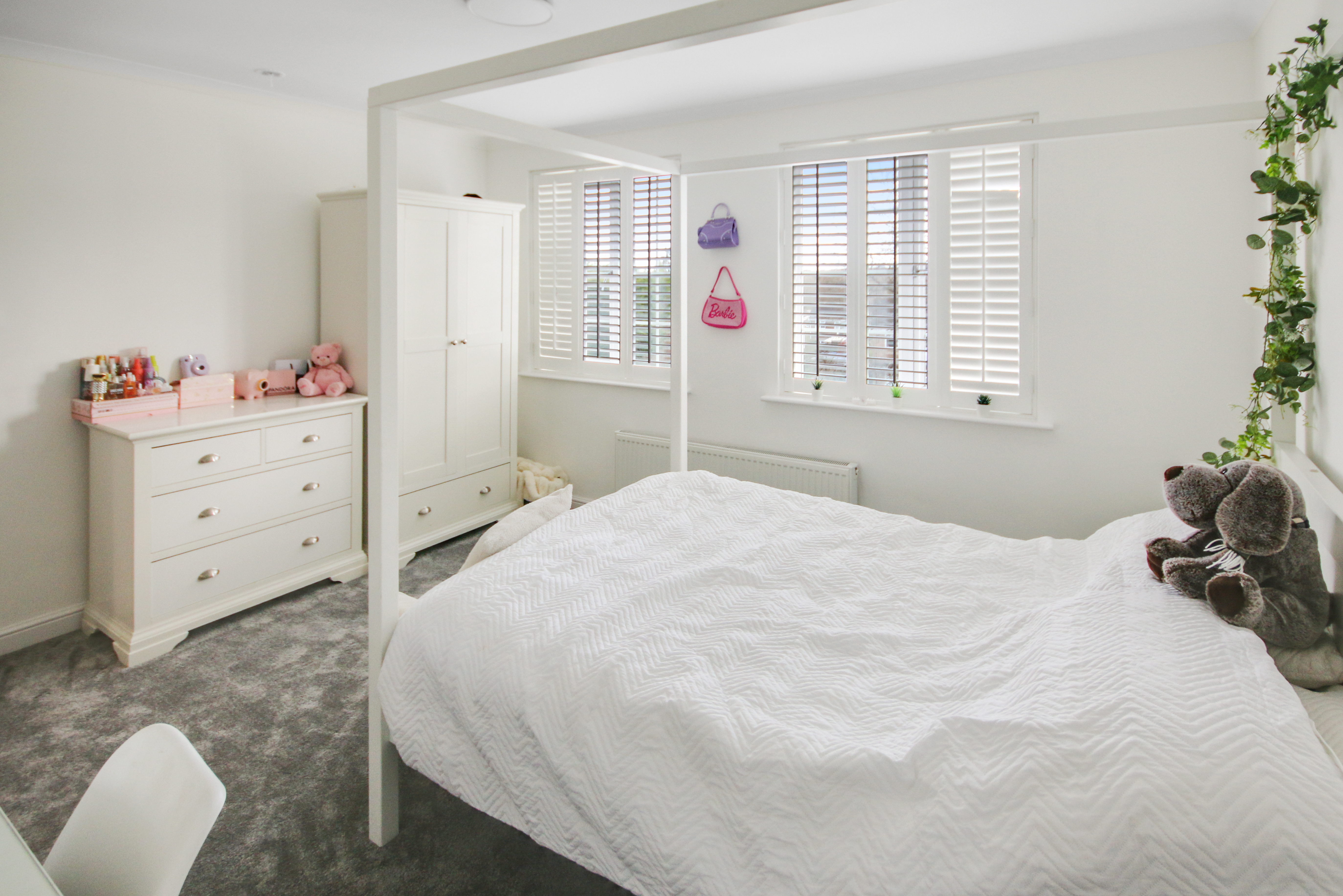 24 Tiltwood Drive, Crawley Down