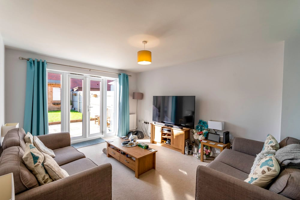 Blue Albion Street, Retford, DN22 7WZ