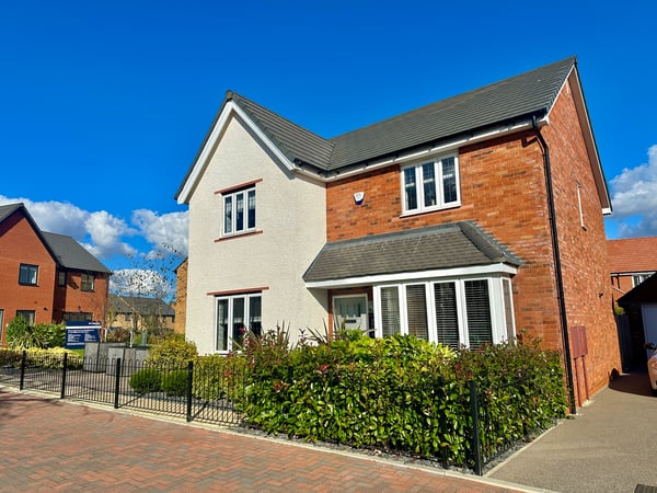 Coubert Crescent, Milton Keynes, Buckinghamshire Image