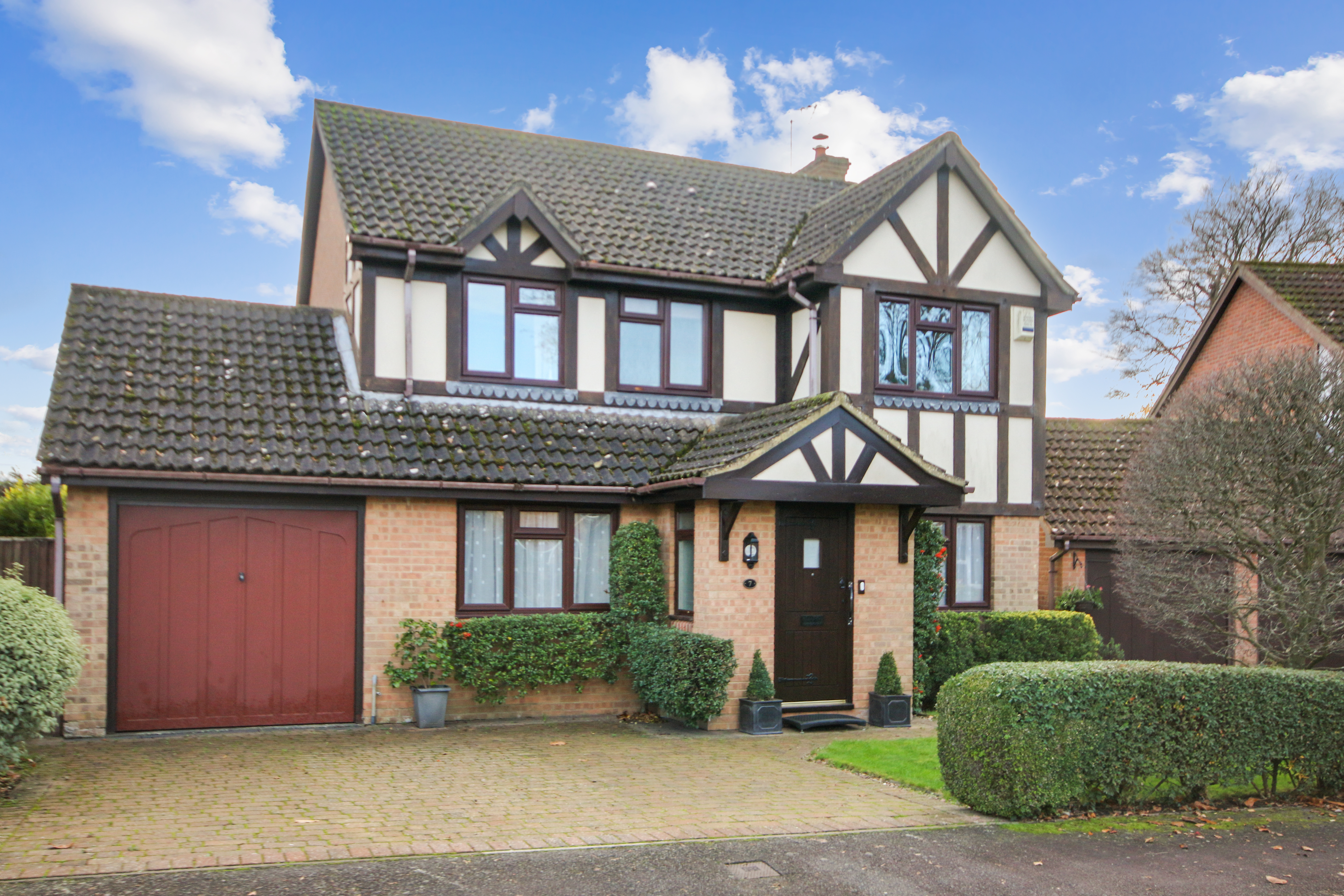 Dexter Drive, East Grinstead, West Sussex