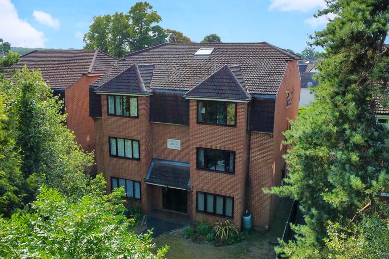 CAMBERLEY, £250,000
