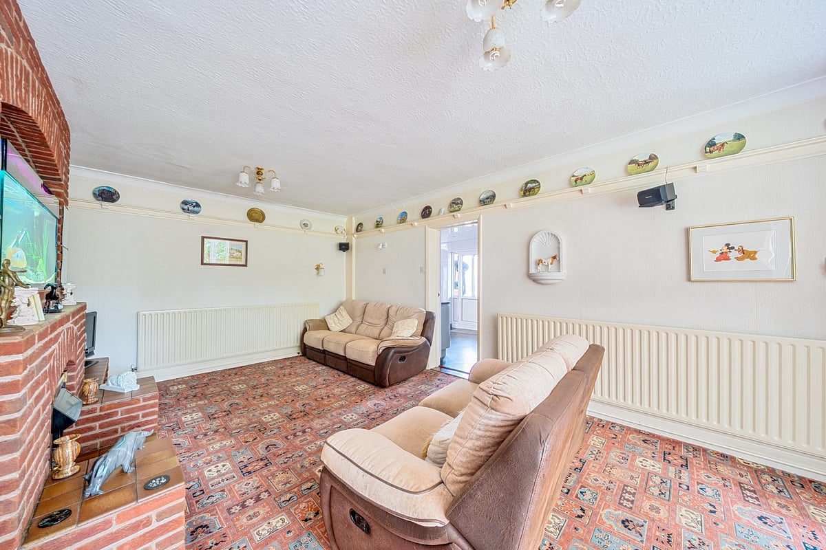 Woodcarr Farm, Sandtoft Road, Doncaster, DN9 1PW