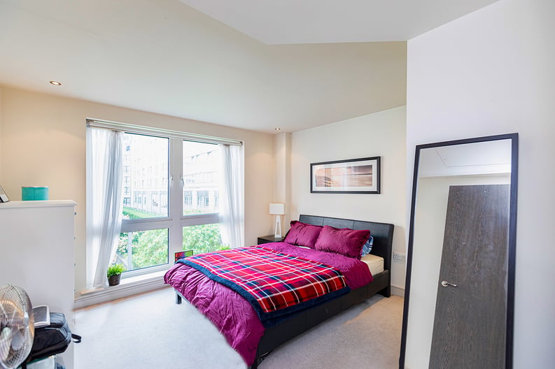 1 bedroom(s) apartment to sale in Park Street, Chelsea Creek, London-image 24