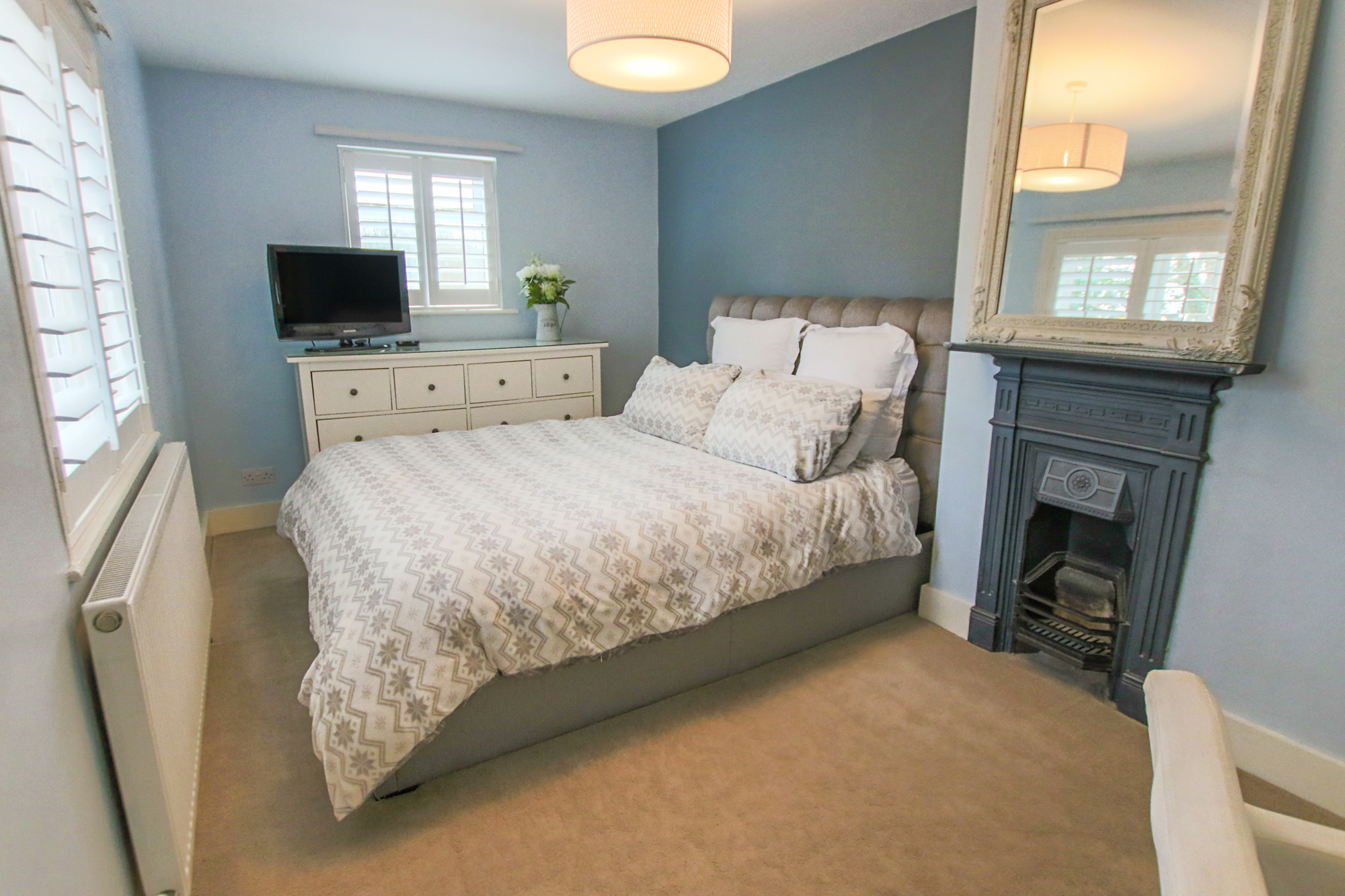 Providence Cottages, Turners Hill Road