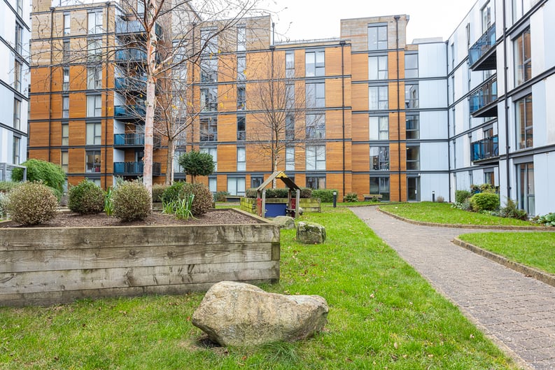 3 bedroom(s) apartment to sale in 7 Charcot Road, Colindale, London-image 8