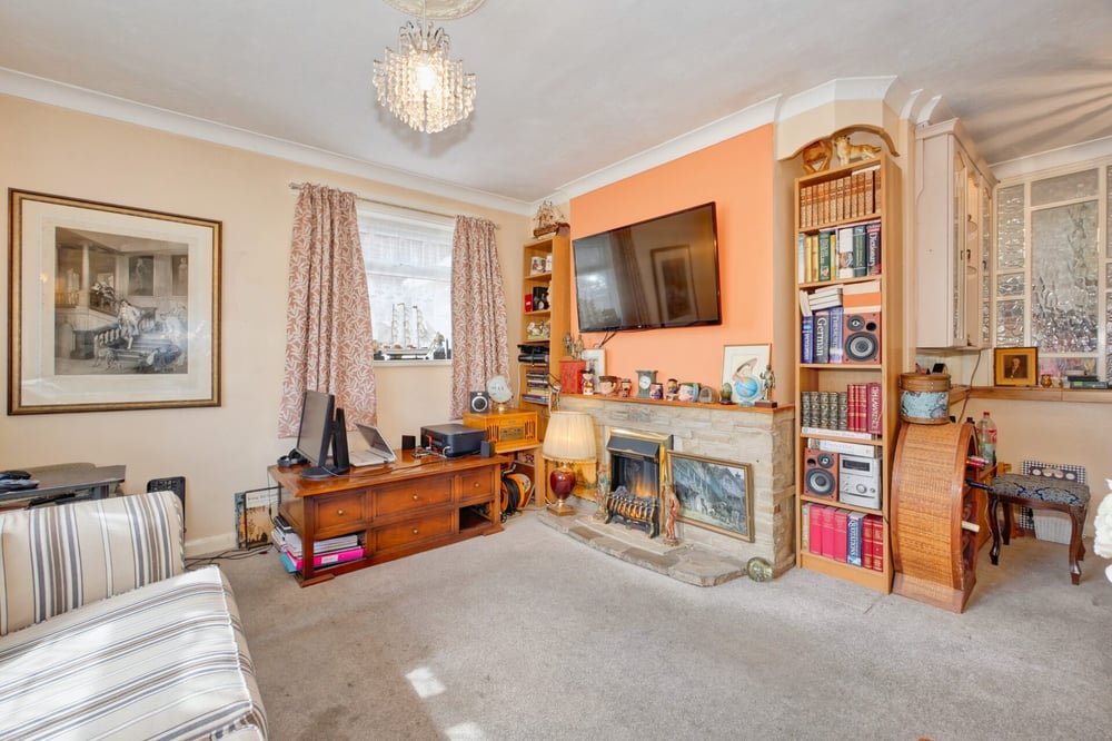 Property Details for Harebeating Crescent Hailsham East Sussex BN27