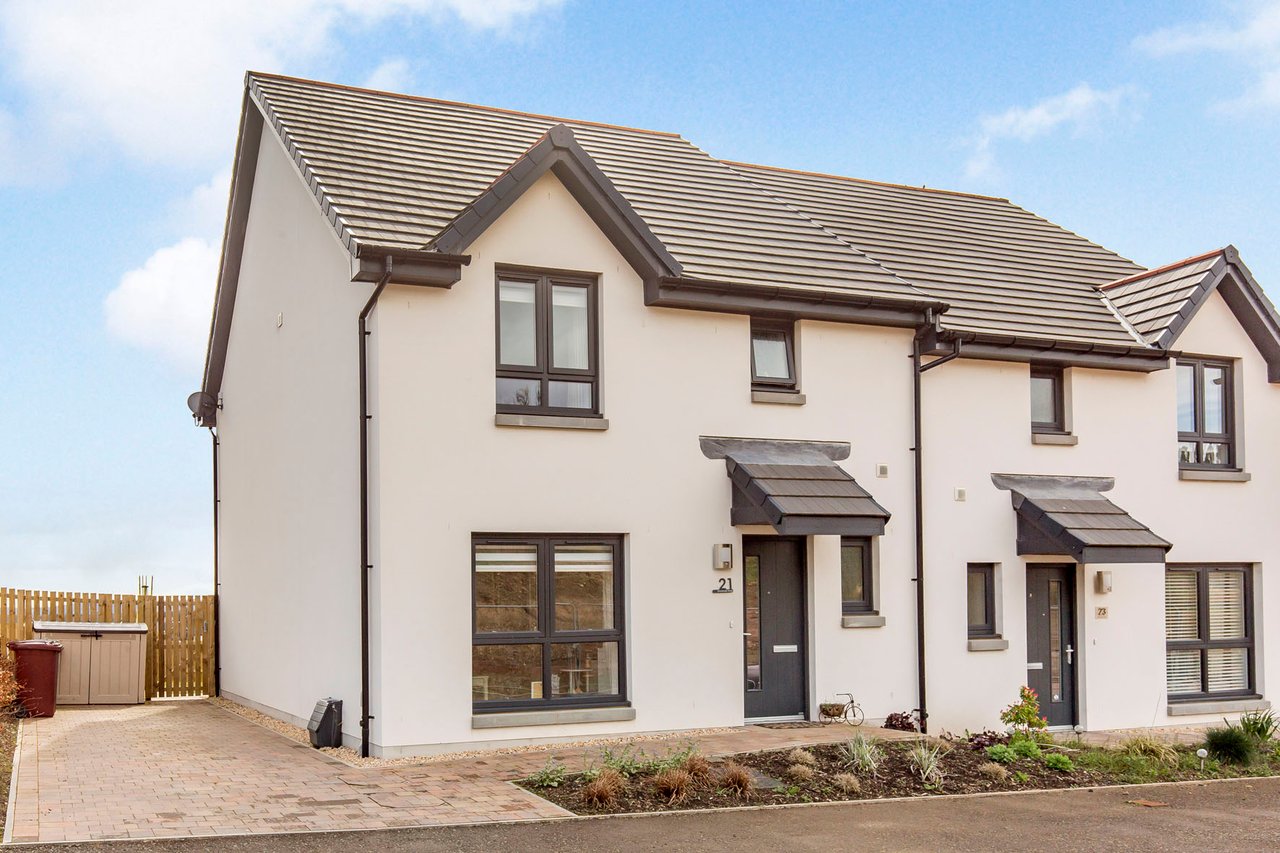 House for sale in Dundee 21 Grayfaulds Road, Dundee Thorntons Property