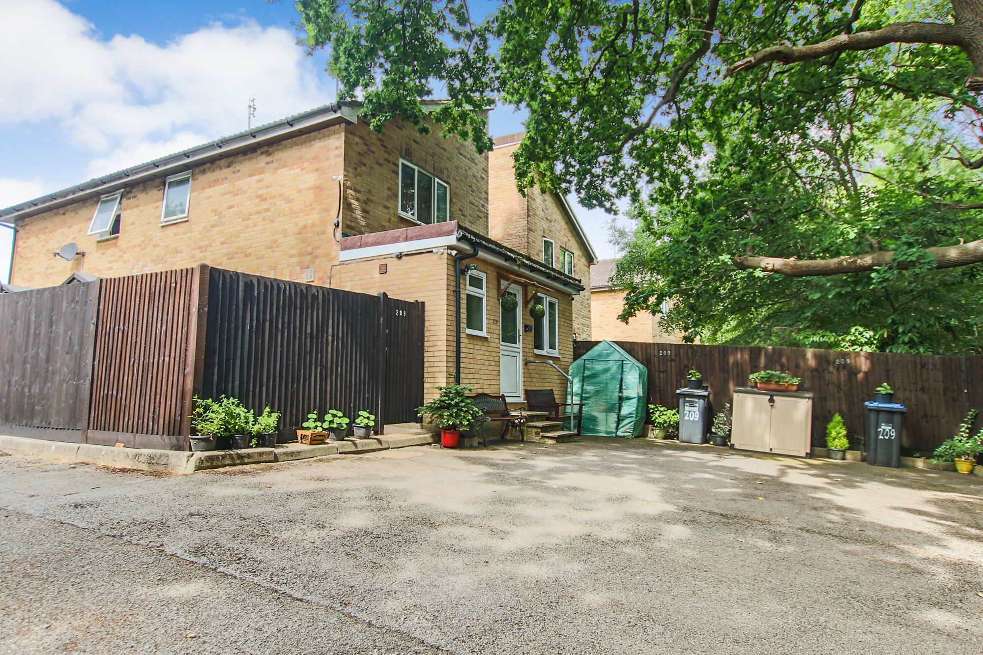 Estcots Drive, East Grinstead, West Sussex