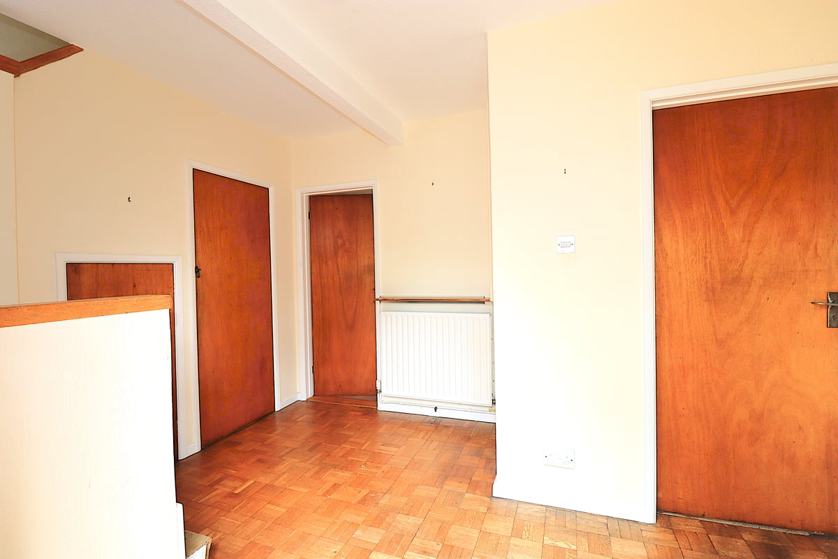 Revelstoke Avenue, Farnborough, GU14 8NQ