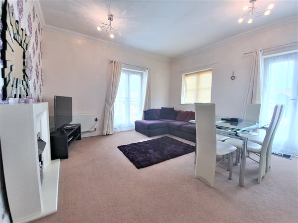 Hendon Court, Milton Keynes, Buckinghamshire Image