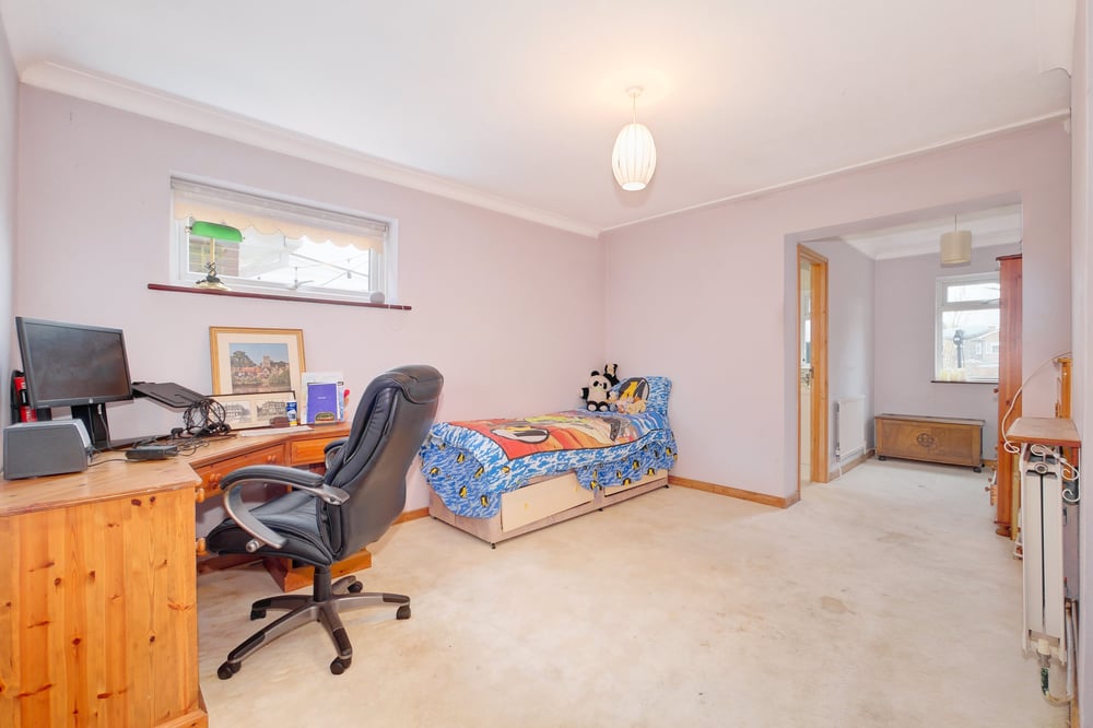 Property Details for Hawthylands Crescent Hailsham East Sussex BN27