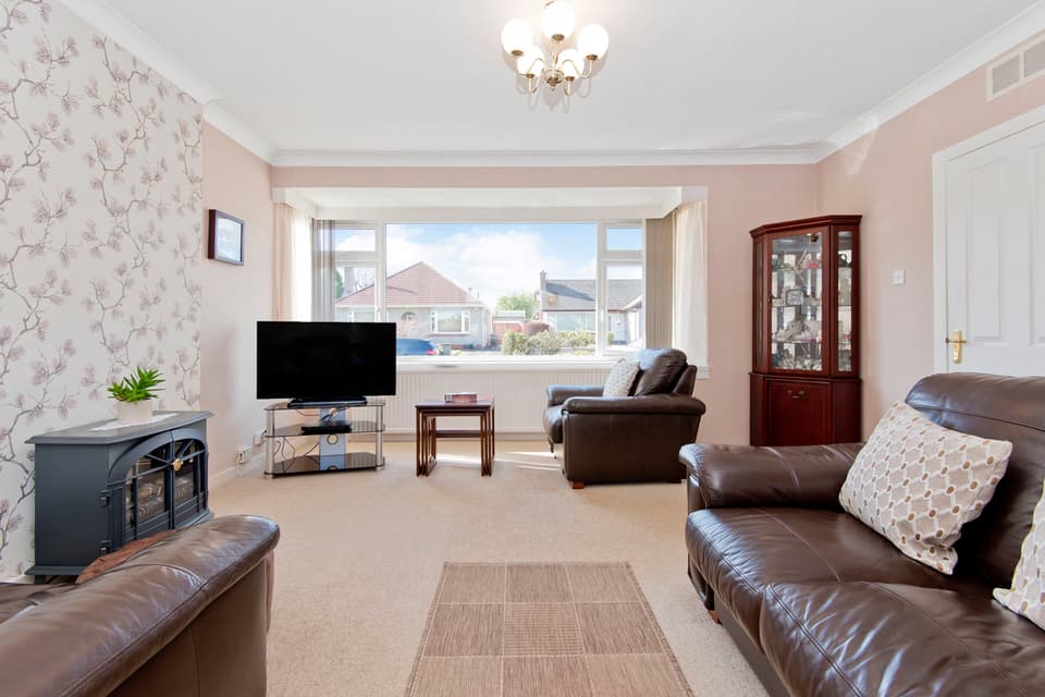 Detached Bungalow for sale in Dundee 8 Victoria Gardens, Broughty