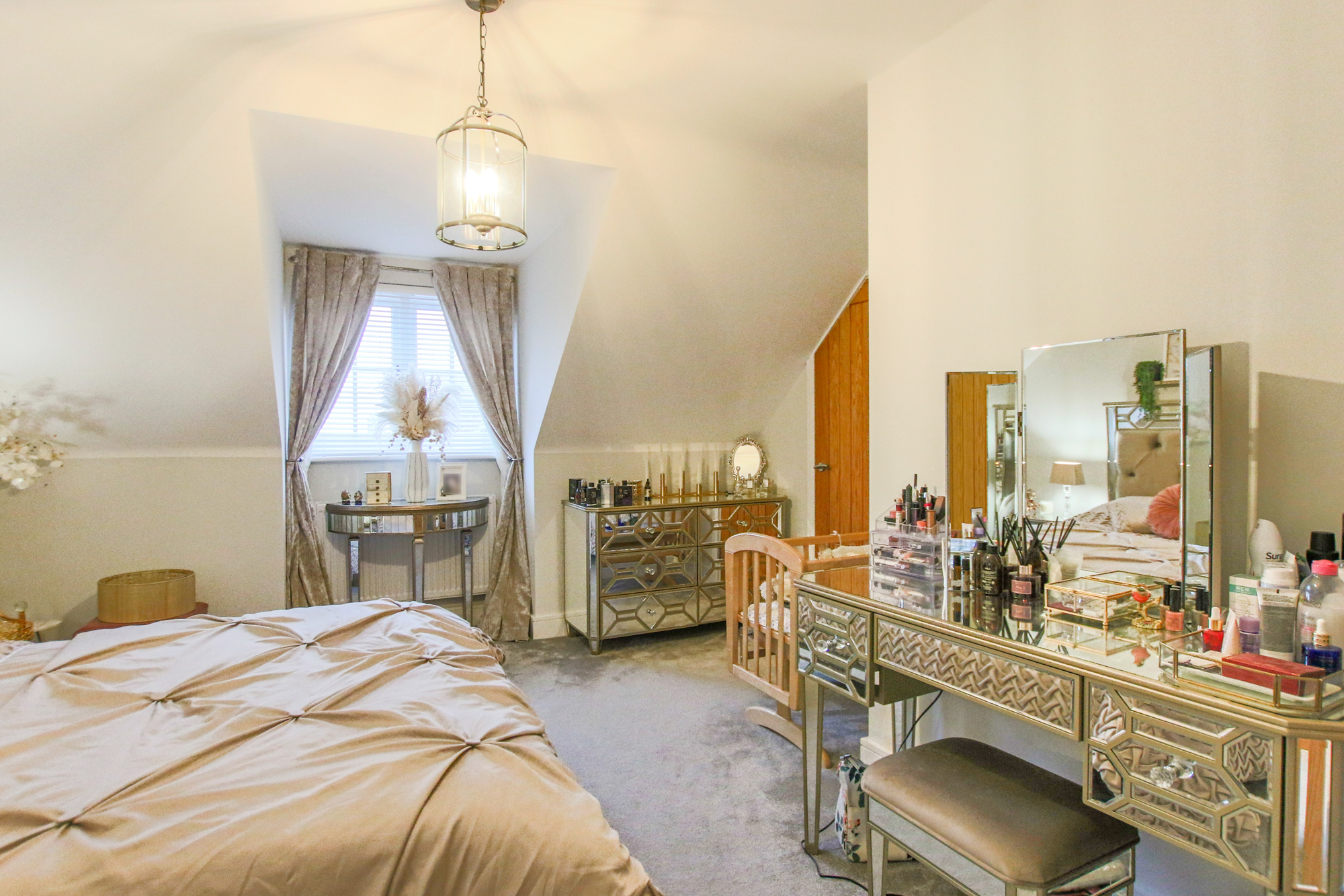 Wallis Mews, East Grinstead, West Sussex