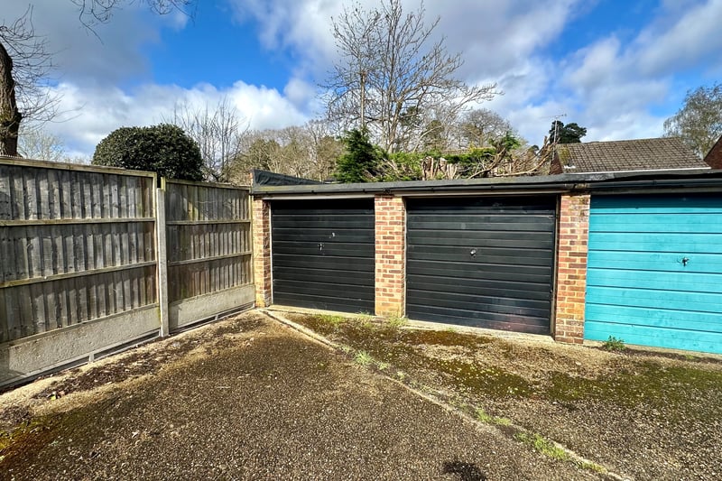 Jigsaw Estates Ltd Property For Sale CAMBERLEY, £415,000