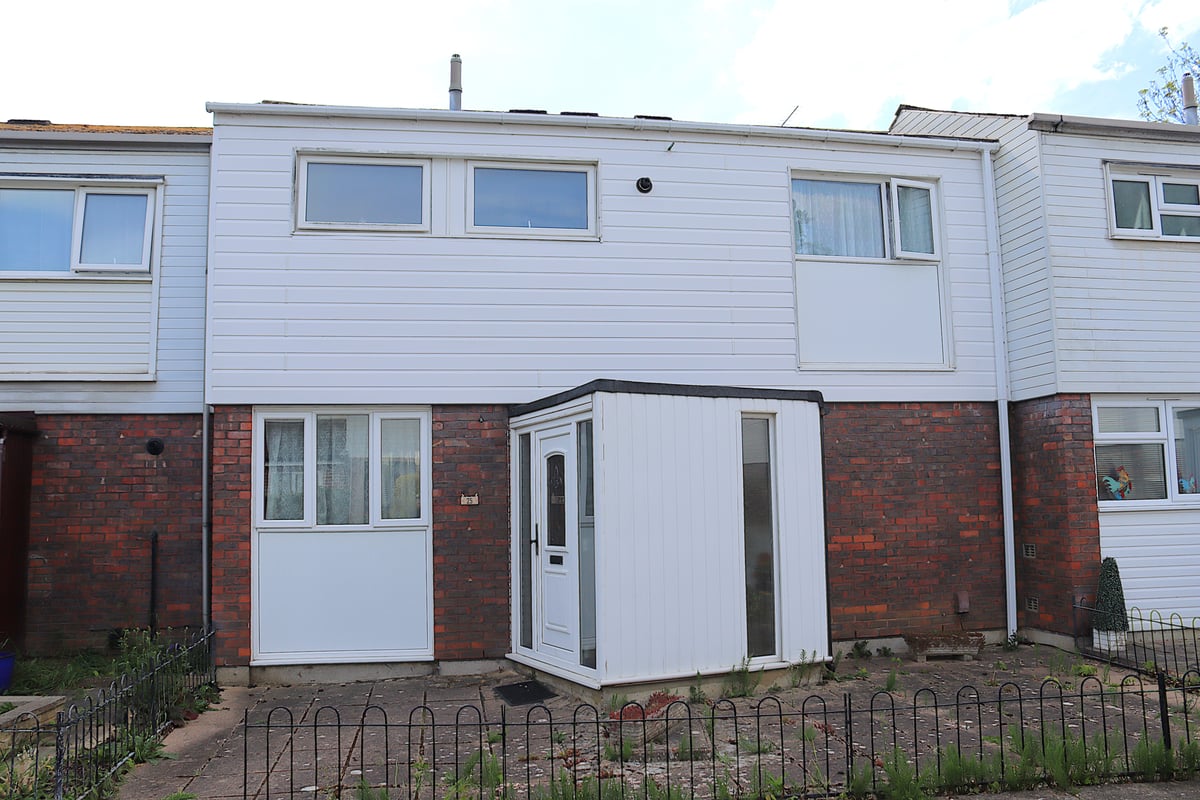 Bracklesham Close, FARNBOROUGH, GU14 8LP