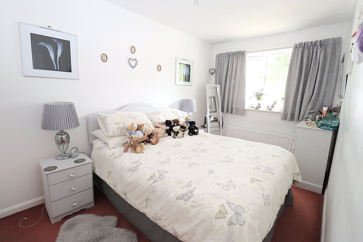 Collingwood, Farnborough, GU14 6LX