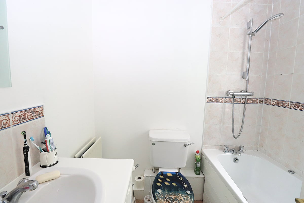  Richmond Close, FARNBOROUGH, GU14 0RH