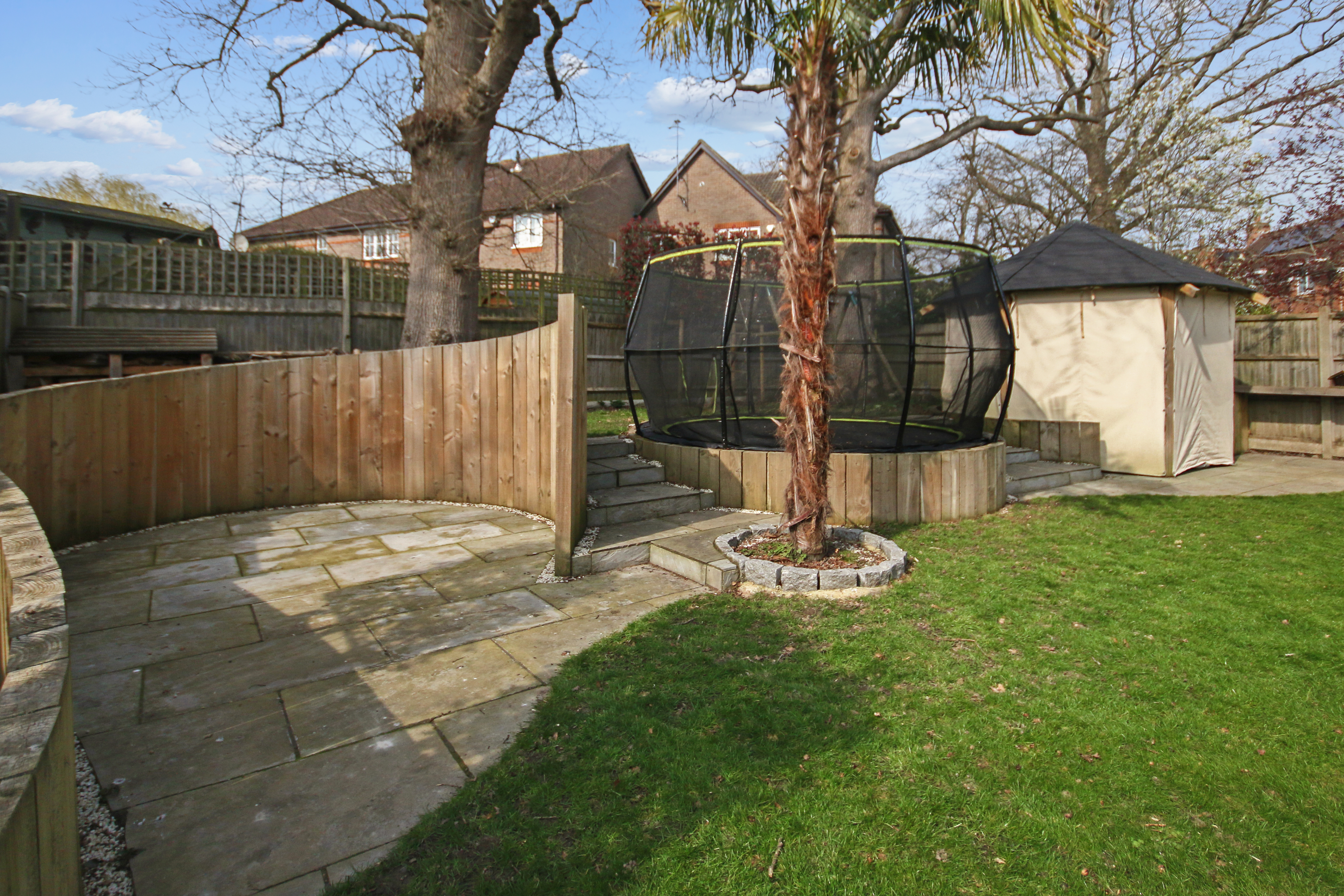 Lincolns Mead, Lingfield, Surrey