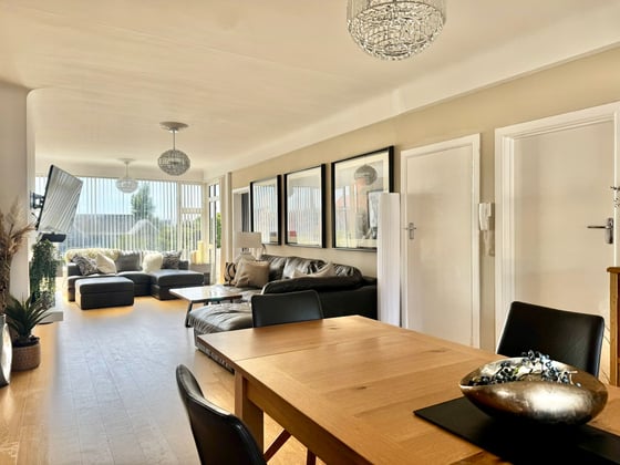 Sandbanks Road, Poole, BH14