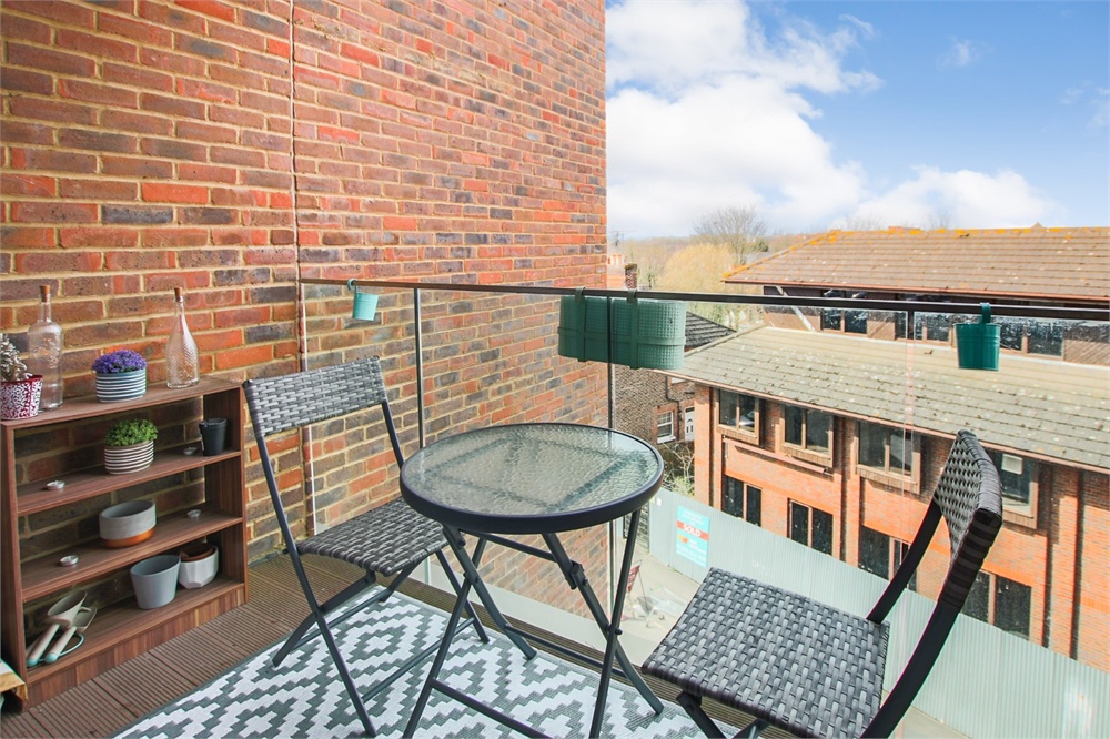 52 Queens Road, West Sussex,