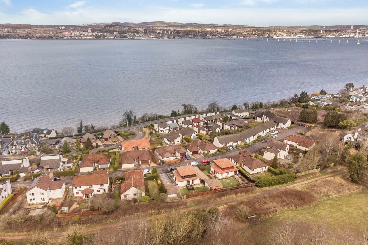 Detached House for sale in NewportonTay 12 West Park Road, Newport