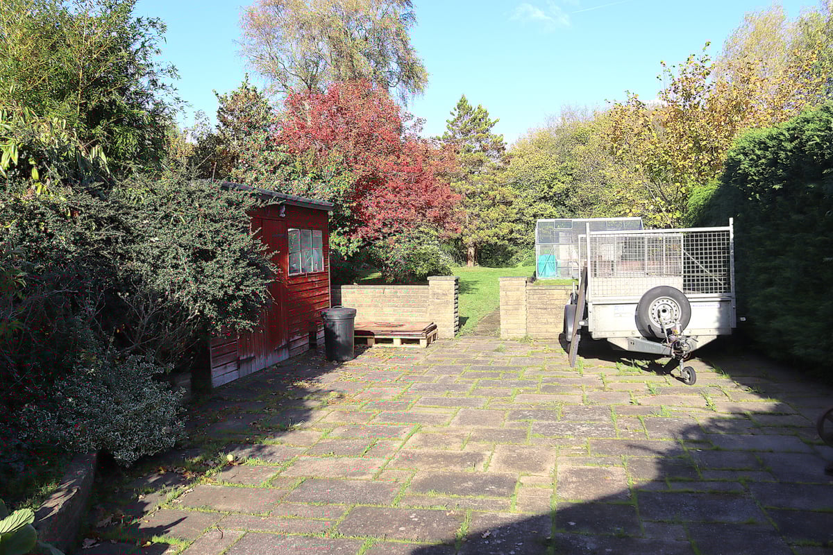 Southwood Road, Farnborough, GU14 0JQ