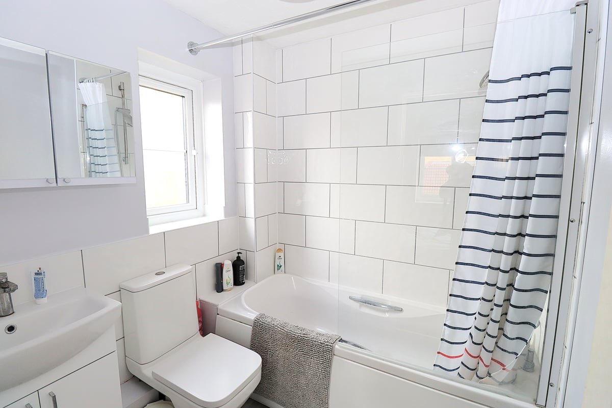 Richmond Close, Farnborough, GU14 0RH