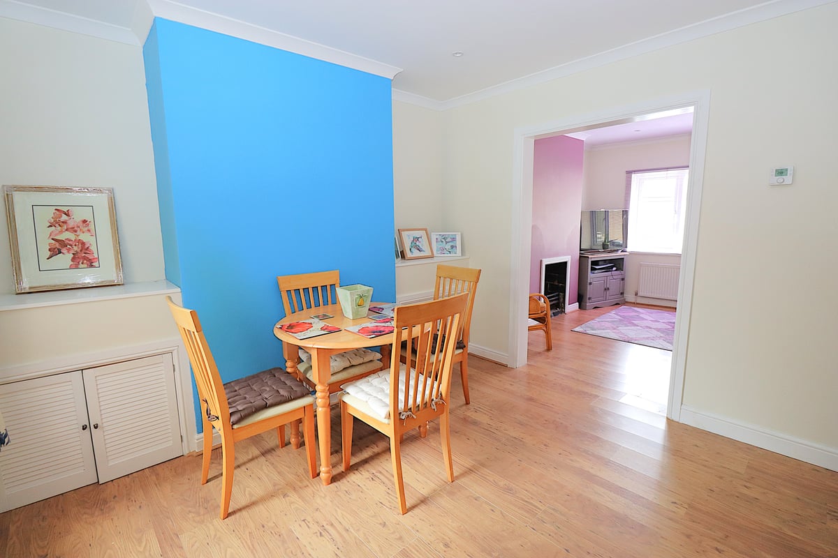 Park Road, Farnborough, GU14 6JG