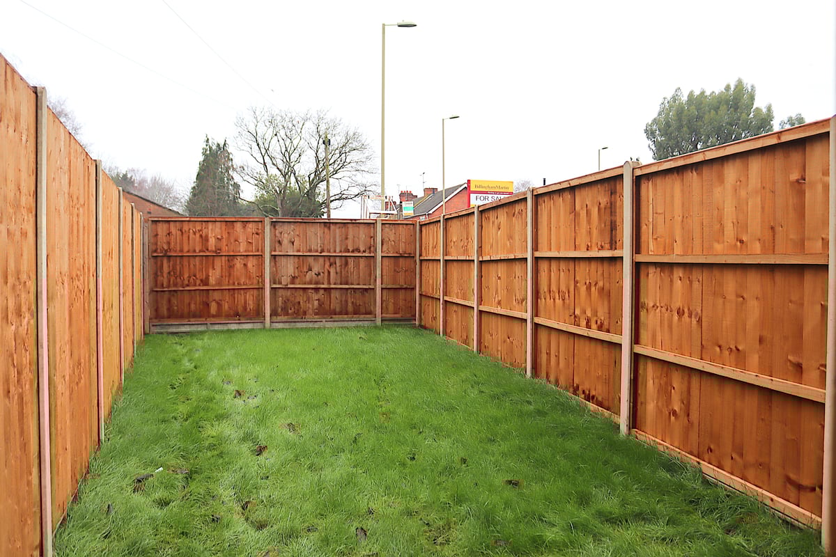 Fleet Road, FARNBOROUGH, GU14 9RU