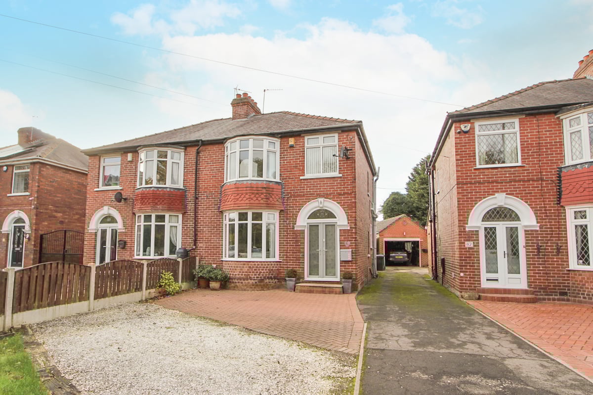 3 bedroom semidetached house for sale, Tickhill Road, Balby, Doncaster