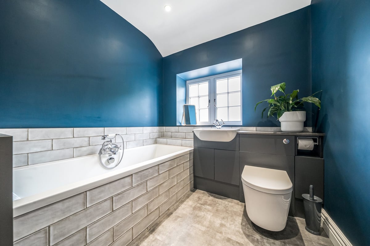 Manor House Farm, Barlborough Park, Chesterfield, S43 4TJ