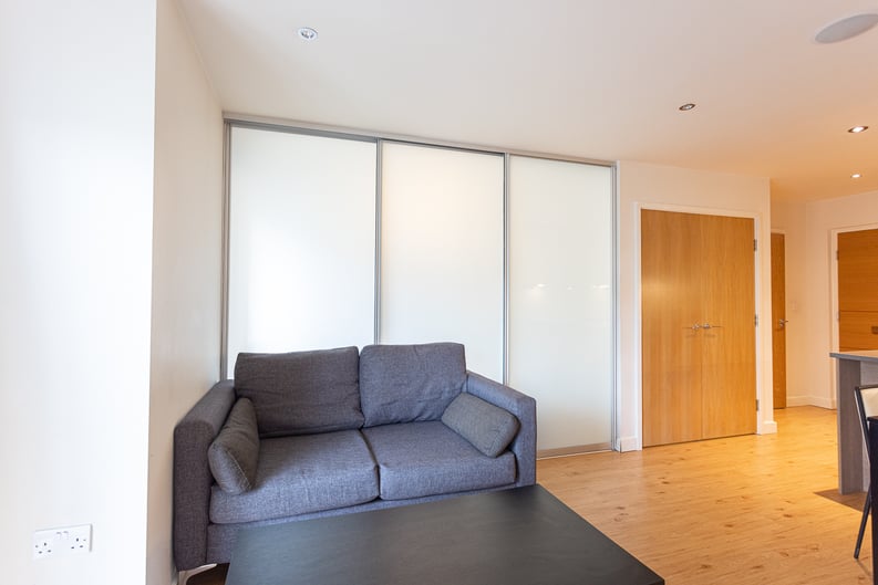 Studio apartment to sale in Heritage Avenue, London-image 10