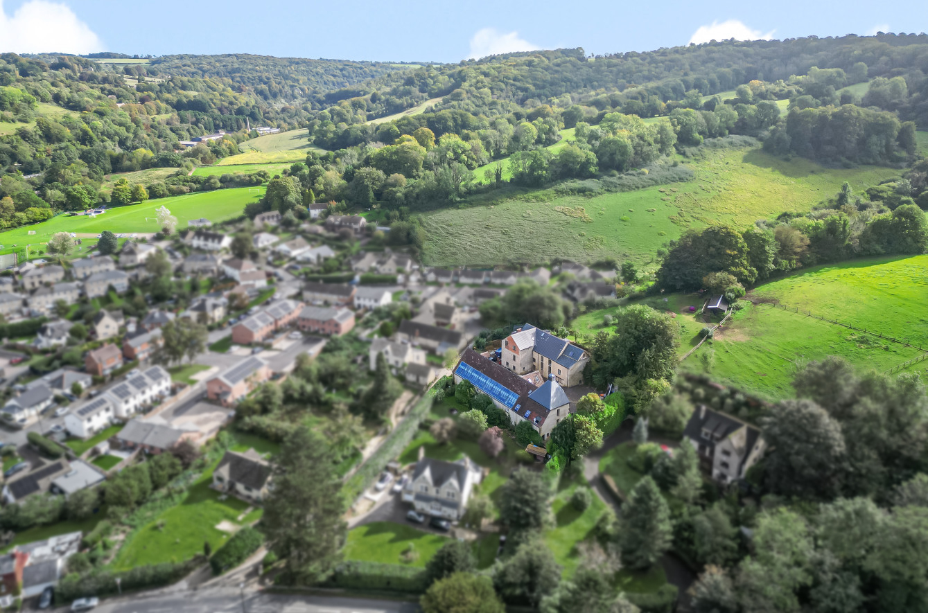 Tetbury Lane, Nailsworth Peter Joy Estate Agents