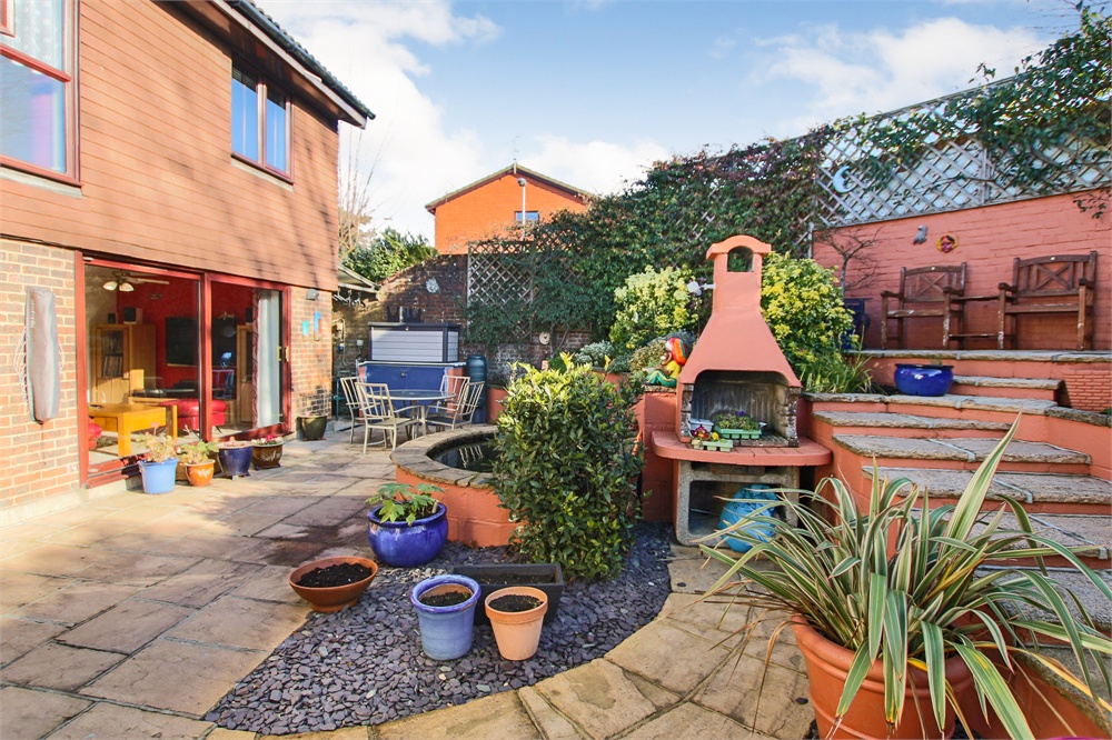 Herontye Drive, East Grinstead, West Sussex