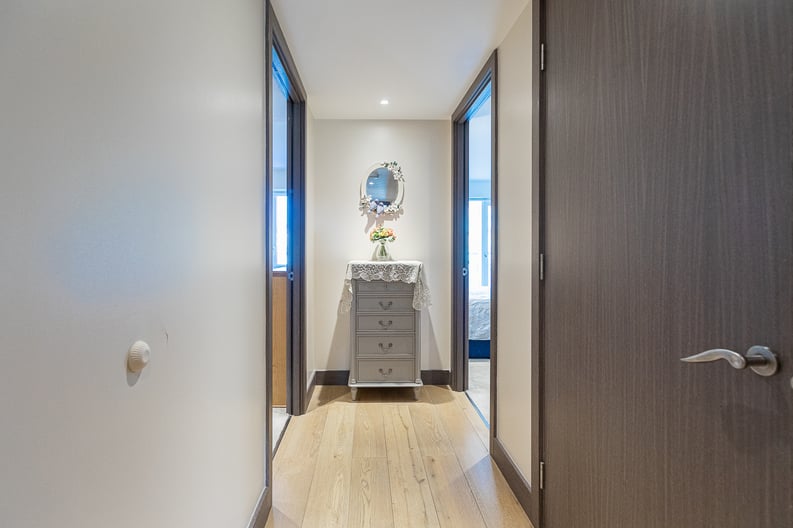 2 bedroom(s) apartment to sale in Regatta Lane, Fulham Reach, London-image 19