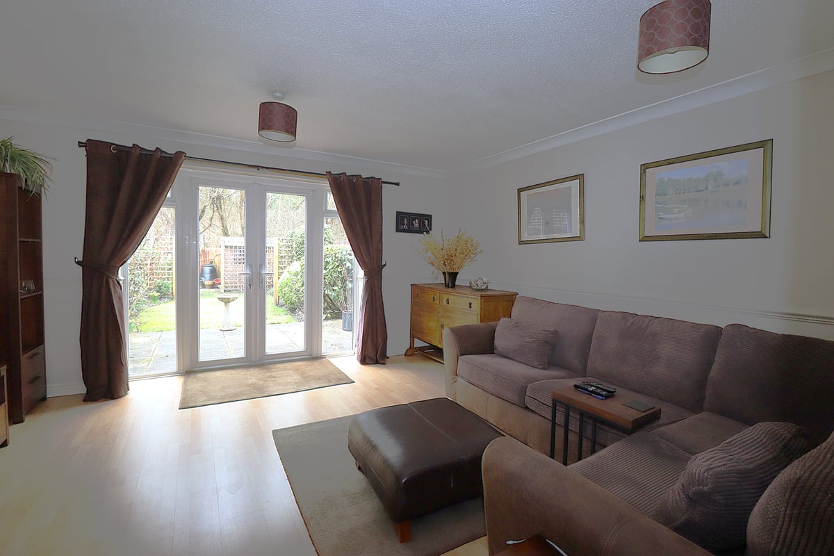 Juniper Road, Farnborough, GU14 9XU