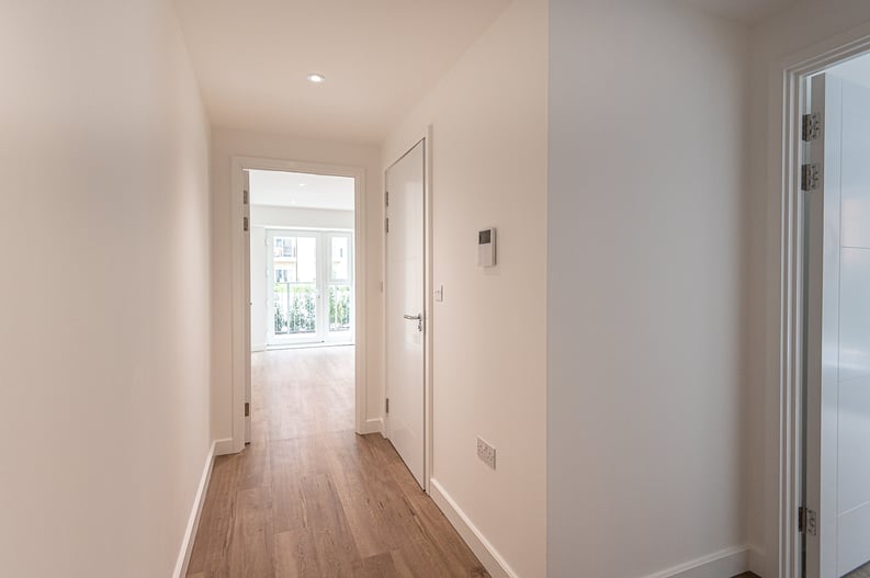 1 bedroom(s) apartment to sale in Beaufort Square, Beaufort Park, London-image 10
