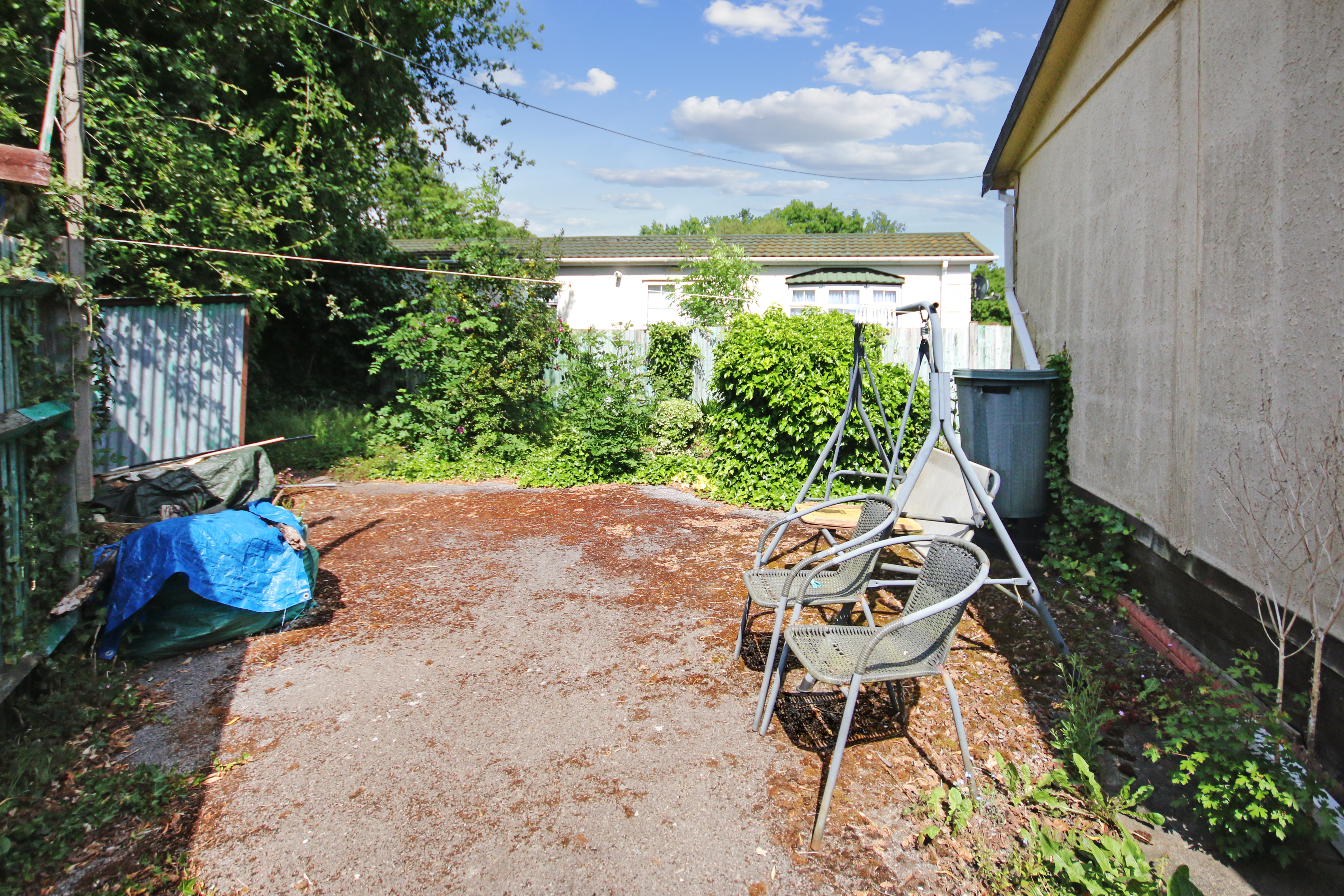 Meadowside Park, Lingfield, Surrey