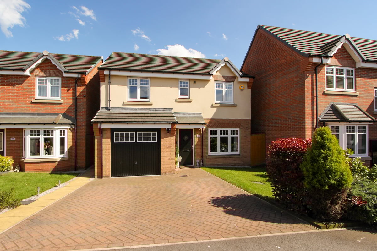 4 bedroom detached house for sale, Heatherfields Crescent, Rossington