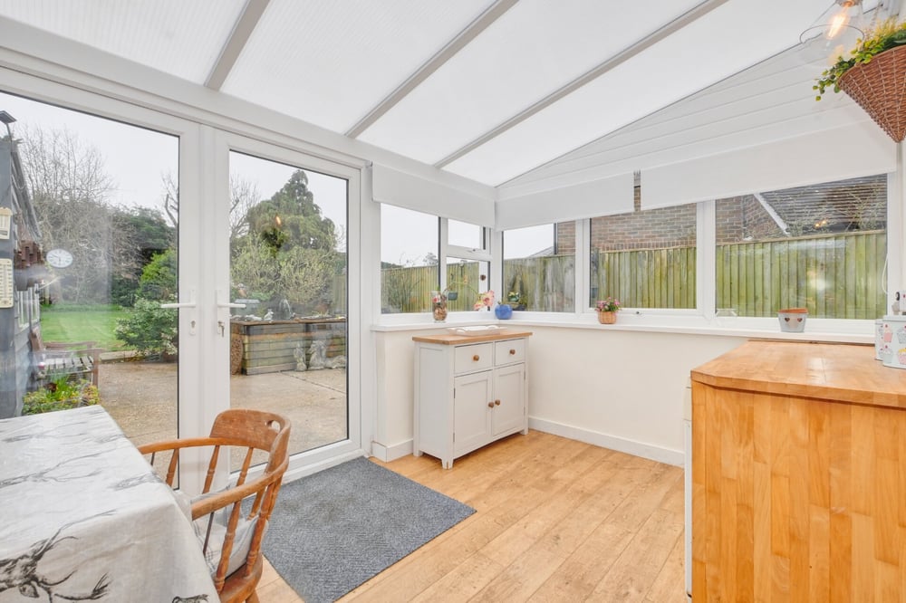 Property Details for Summerfields Avenue Hailsham East Sussex BN27 3BP