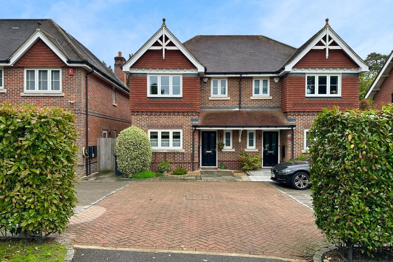CAMBERLEY, &pound;525,000