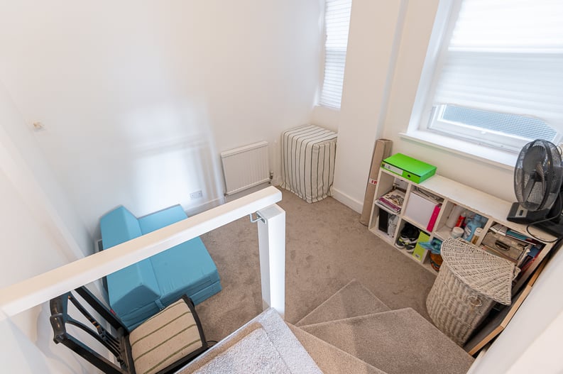 2 bedroom(s) apartment to sale in Cholmeley Park, Highgate Village, London-image 15