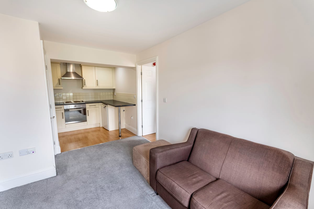 London Road, Retford, DN22 7EB