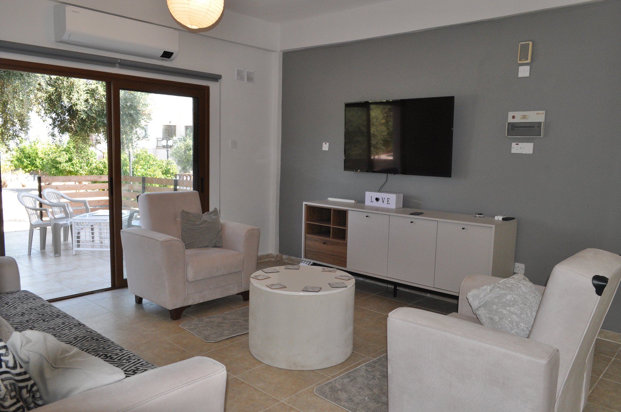 Beautifully Renovated 3 Bedroom Garden Apartment on Immaculate Site, Esentepe