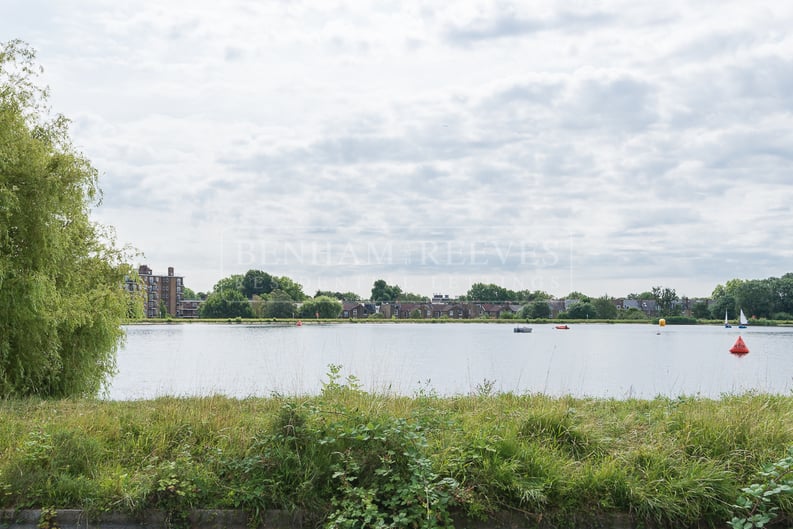 1 bedroom(s) apartment to sale in Woodberry Down, Hackney, London-image 13
